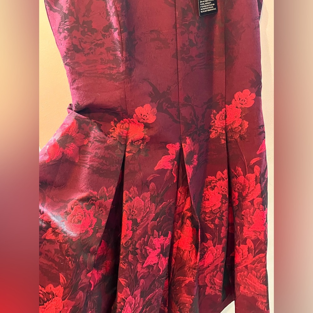 White House Black Market - red holiday dress - Picture 2 of 2